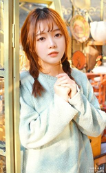 两个男生做下肢运动指导视频